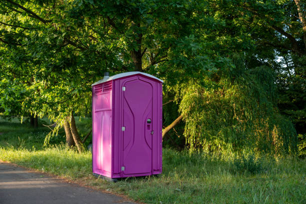 Best Portable restroom trailer rental  in Worthington, MN